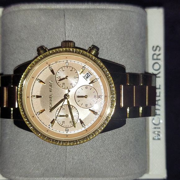 Michael Kors watch - Picture 3 of 3